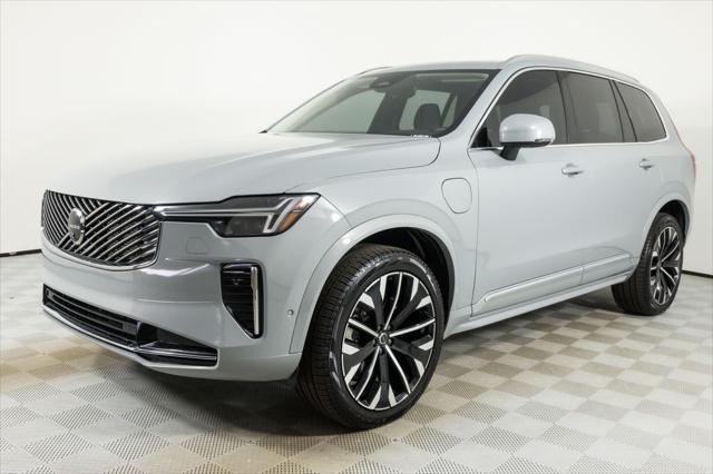 Photo of 2025 Vapour Grey Metallic Volvo XC90 Plug-In Hybrid