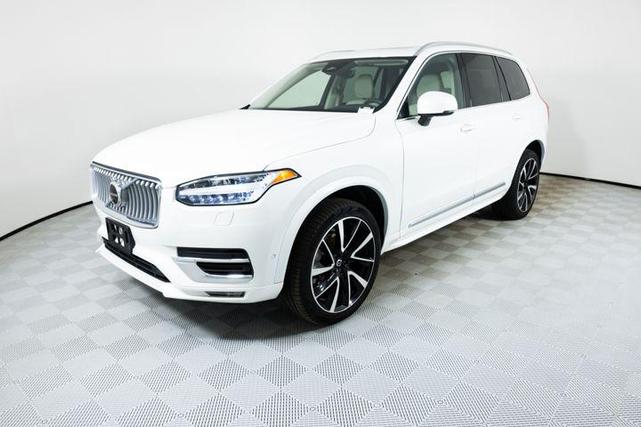 Photo of 2024 Crystal White Metallic Volvo XC90