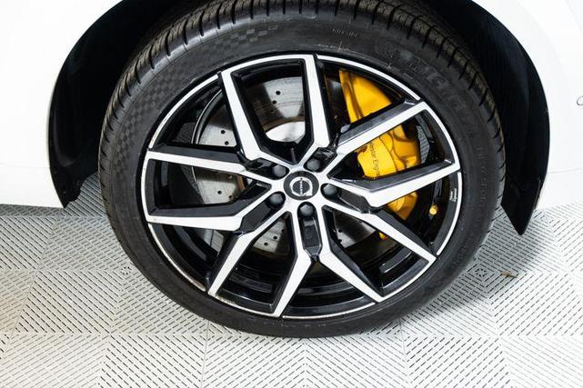 Photo of 2024 Crystal White Metallic Volvo XC60 Recharge Plug-In Hybrid