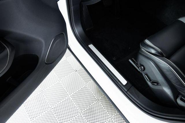 Photo of 2024 Crystal White Metallic Volvo XC60 Recharge Plug-In Hybrid