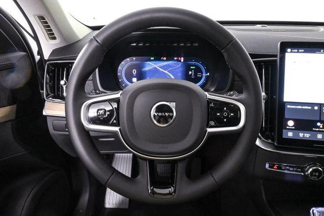 Photo of 2025 Crystal White Volvo XC90 Plug-In Hybrid