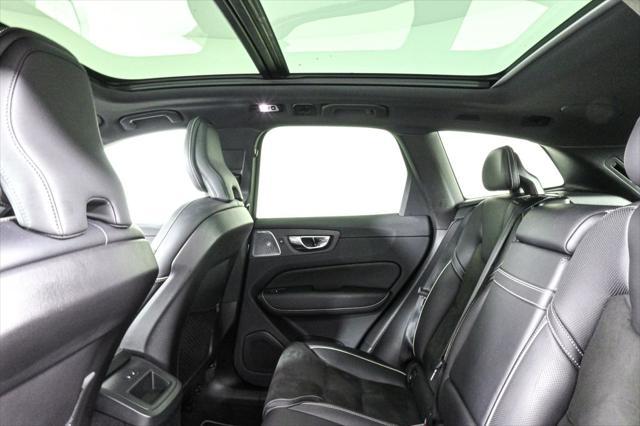 Photo of 2019 White Volvo XC60 Recharge Plug-In Hybrid