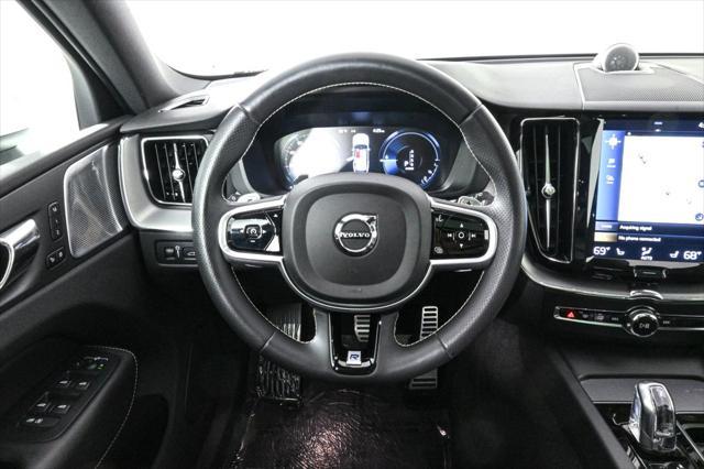 Photo of 2019 White Volvo XC60 Recharge Plug-In Hybrid
