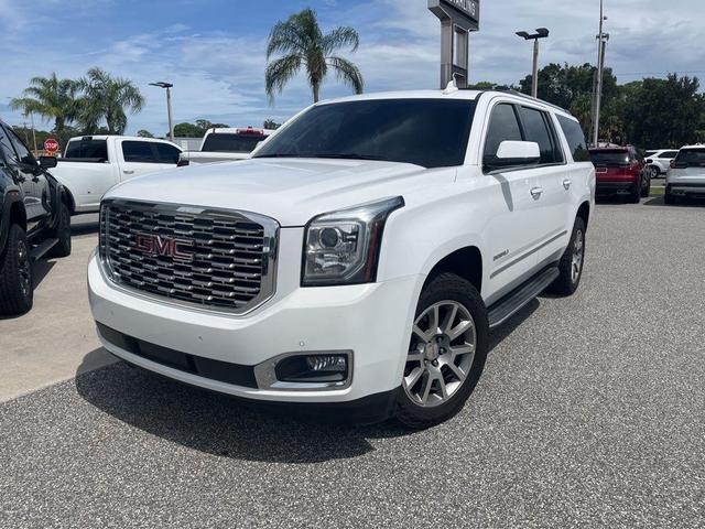 Photo of 2018 Summit White GMC Yukon XL