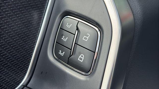 Photo of 2021 Oxford White Ford F-150