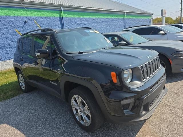 Photo of 2022 Black Clearcoat Jeep Renegade