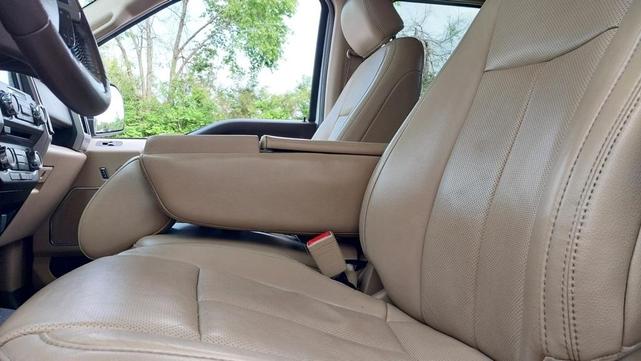 Photo of 2018 Oxford White Ford F-150