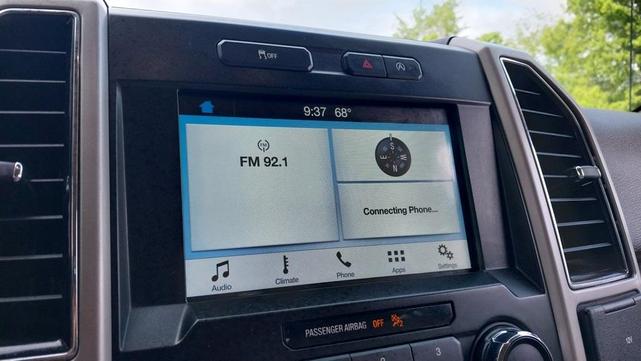 Photo of 2018 Oxford White Ford F-150