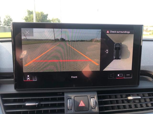 Photo of 2021 Manhattan Gray Metallic Audi Q5