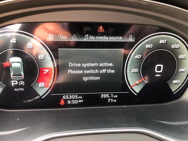 Photo of 2021 Manhattan Gray Metallic Audi Q5
