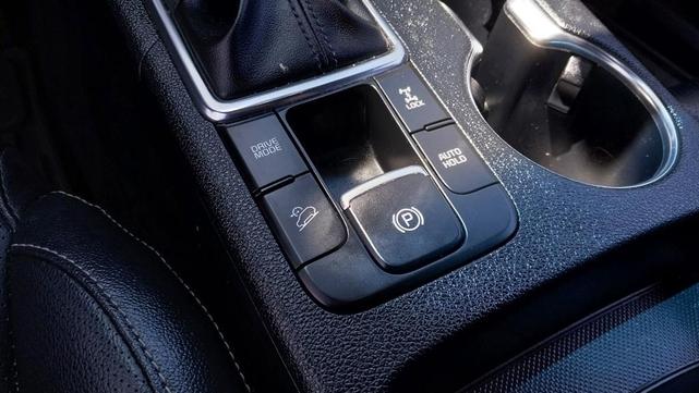 Photo of 2021 Black Cherry Pearl Kia Sportage