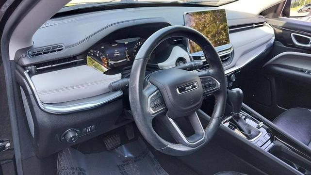 Photo of 2022 Diamond Black Jeep Compass