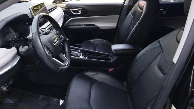 Photo of 2022 Diamond Black Jeep Compass