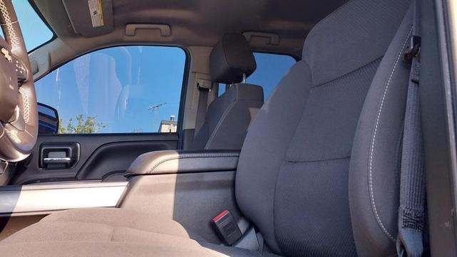 Photo of 2018 Deep Ocean Blue Metallic Chevrolet Silverado 1500