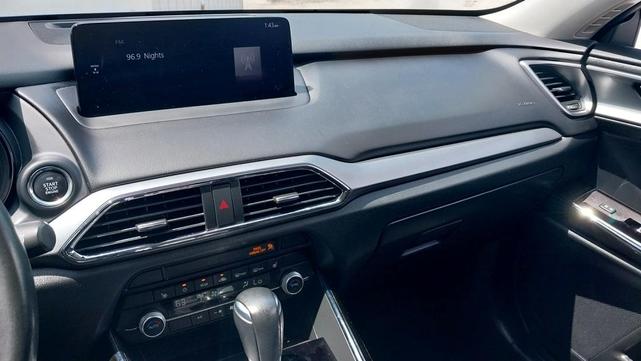 Photo of 2023 Sonic Silver Metallic Mazda CX-9