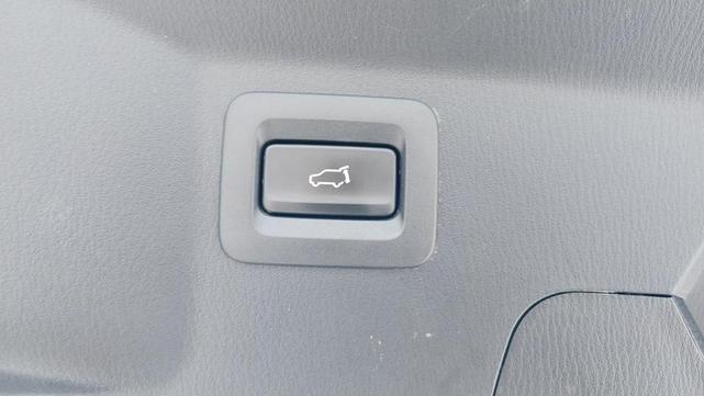 Photo of 2023 Sonic Silver Metallic Mazda CX-9