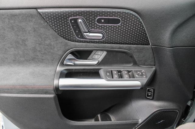 Photo of 2025 Citrus Mercedes-Benz AMG GLA 35