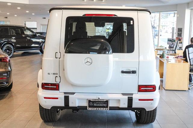 Photo of 2025 Moonlight White Mercedes-Benz G-Class