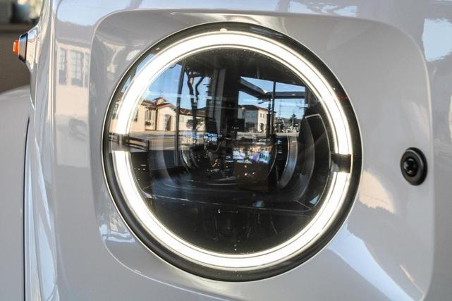 Photo of 2025 Moonlight White Mercedes-Benz G-Class