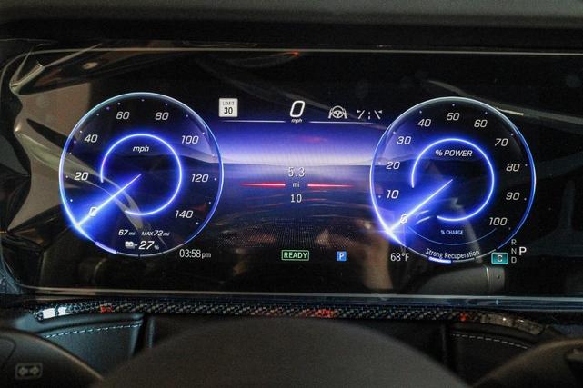 Photo of 2025 Moonlight White Mercedes-Benz G-Class