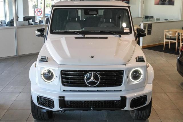 Photo of 2025 Moonlight White Mercedes-Benz G-Class