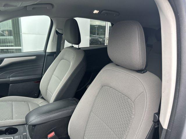 Photo of 2022 Iconic Silver Metallic Ford Escape