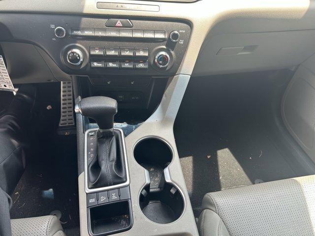 Photo of 2020 Black Cherry Pearl Kia Sportage