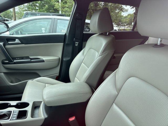 Photo of 2020 Black Cherry Pearl Kia Sportage