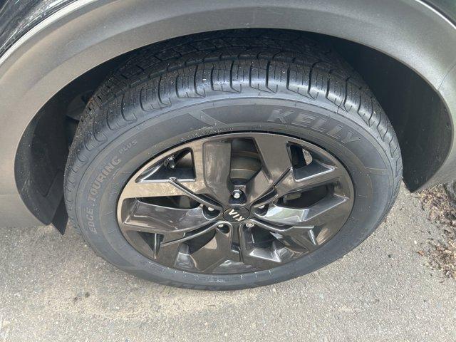 Photo of 2020 Black Cherry Pearl Kia Sportage