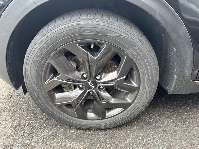 Photo of 2020 Black Cherry Pearl Kia Sportage