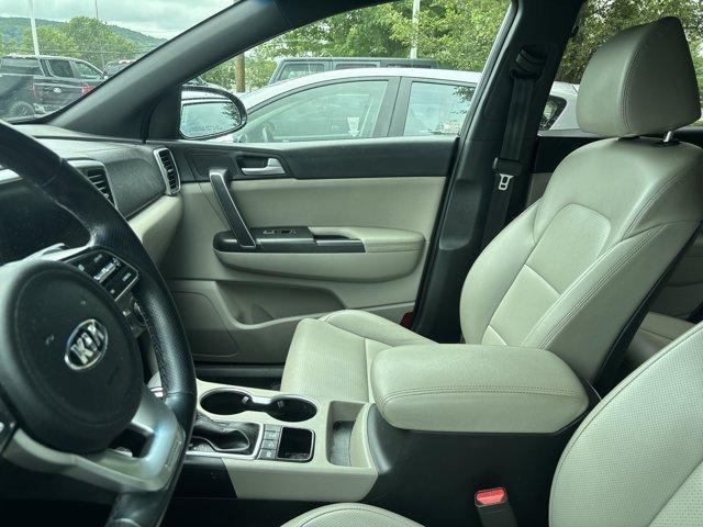 Photo of 2020 Black Cherry Pearl Kia Sportage