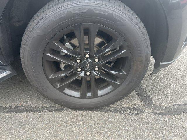 Photo of 2022 Agate Black Metallic Ford Expedition