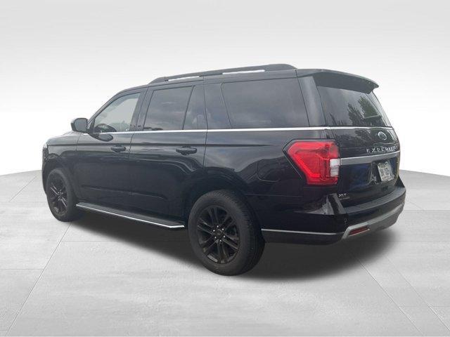 Photo of 2022 Agate Black Metallic Ford Expedition