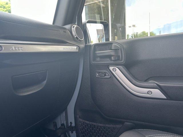 Photo of 2015 Anvil Clearcoat Jeep Wrangler Unlimited