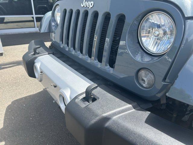 Photo of 2015 Anvil Clearcoat Jeep Wrangler Unlimited