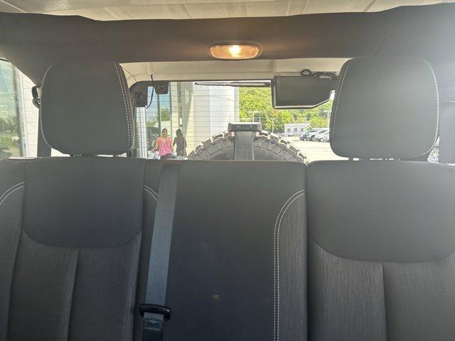 Photo of 2015 Anvil Clearcoat Jeep Wrangler Unlimited