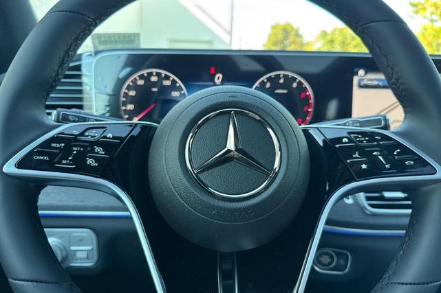 Photo of 2026 Black Mercedes-Benz GLE 450
