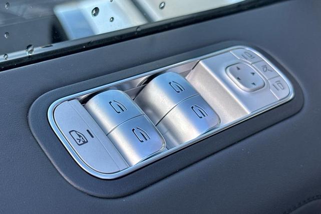 Photo of 2024 Polar White Mercedes-Benz AMG G 63