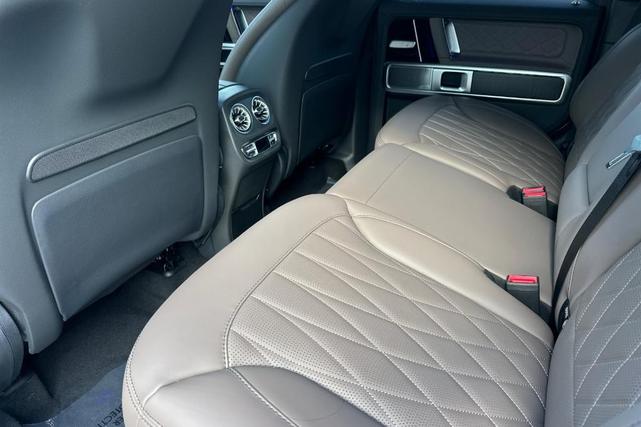 Photo of 2024 Polar White Mercedes-Benz AMG G 63