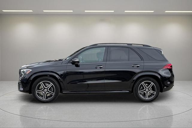 Photo of 2026 Obsidian Black Mercedes-Benz GLE 450