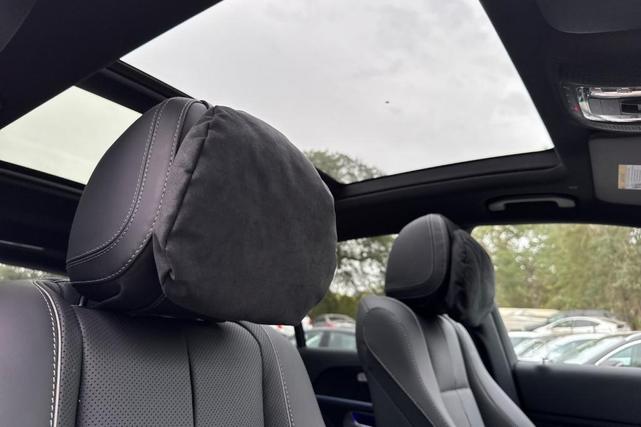 Photo of 2026 Obsidian Black Mercedes-Benz GLE 450