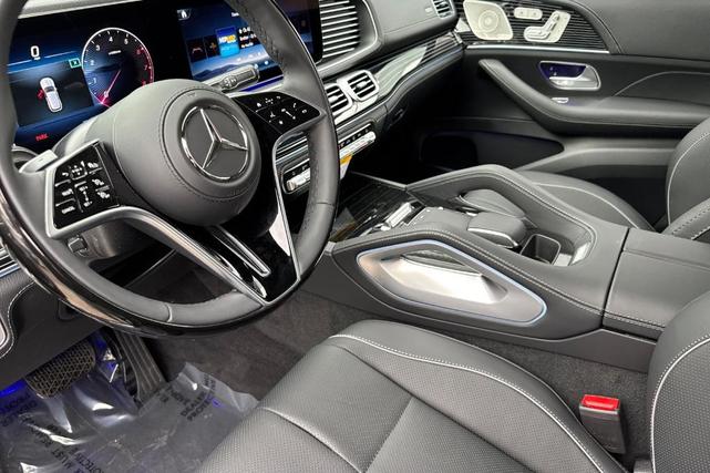 Photo of 2026 Obsidian Black Mercedes-Benz GLE 450