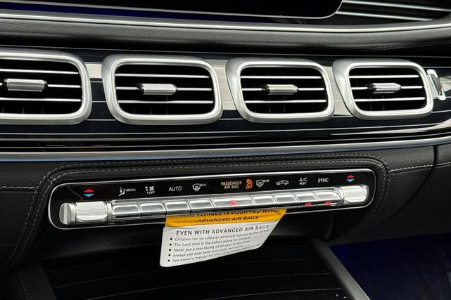Photo of 2026 Obsidian Black Mercedes-Benz GLE 450
