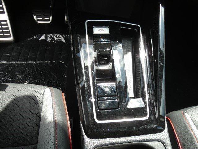 Photo of 2025 Mythos Black Metallic Volkswagen Golf GTI