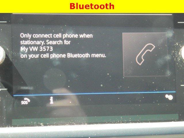 Photo of 2024 Pyrite Silver Metallic Volkswagen Taos