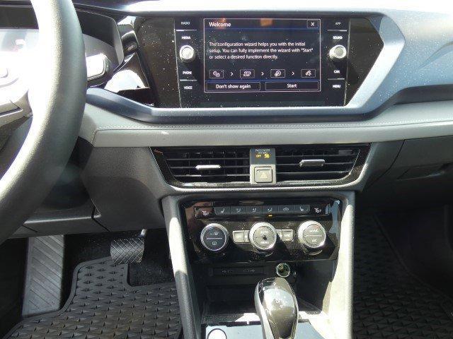 Photo of 2024 Pyrite Silver Metallic Volkswagen Taos
