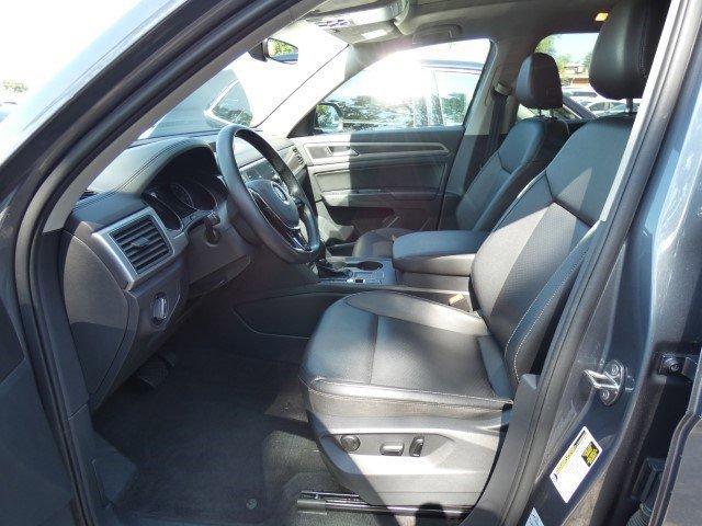 Photo of 2019 Platinum Gray Metallic Volkswagen Atlas