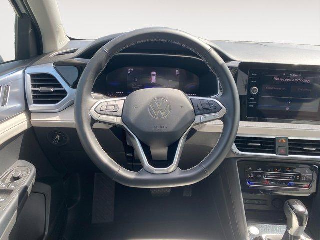 Photo of 2025 Pure White Volkswagen Taos