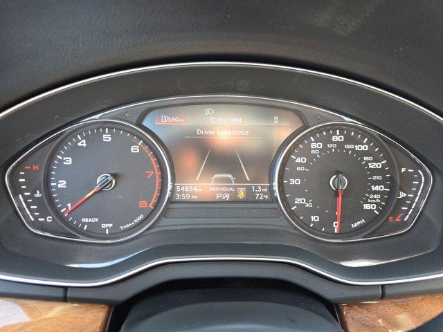 Photo of 2023 Daytona Gray Pearl Effect Audi Q5