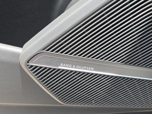 Photo of 2024 Chronos Gray Metallic Audi Q5